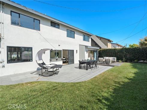 21891 Starfire Lane, Huntington Beach, CA