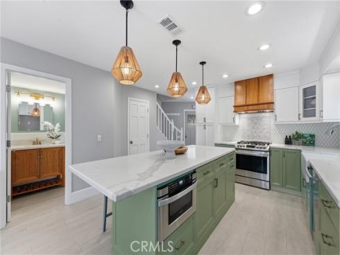 613 9th , Huntington Beach, CA