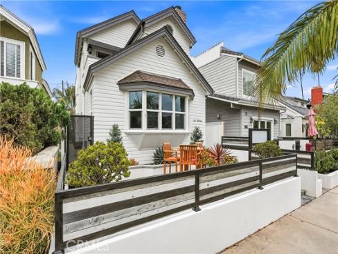 613 9th , Huntington Beach, CA