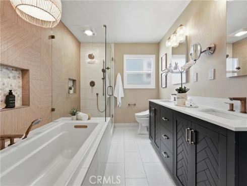 613 9th , Huntington Beach, CA