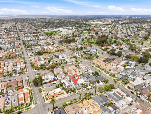 613 9th , Huntington Beach, CA
