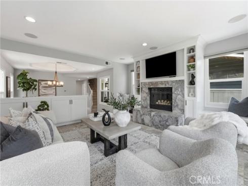613 9th , Huntington Beach, CA