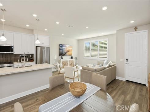 19239 Tideline Court, Huntington Beach, CA