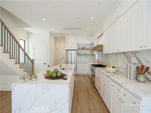 111  9th  , Huntington Beach, CA