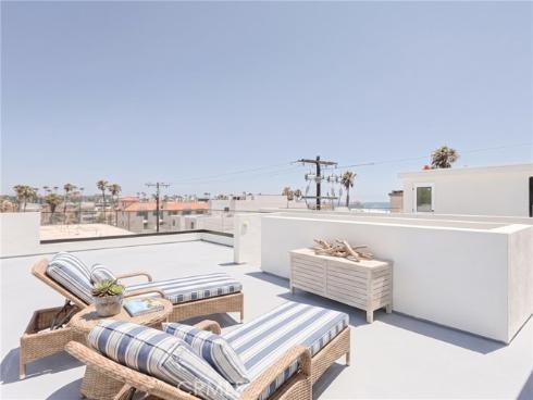 111  9th  , Huntington Beach, CA