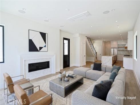 111  9th  , Huntington Beach, CA