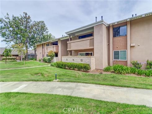 8877 Lauderdale 210-G Court, Huntington Beach, CA
