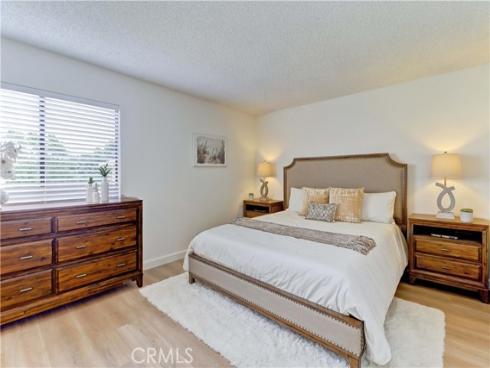8877 Lauderdale 210-G Court, Huntington Beach, CA