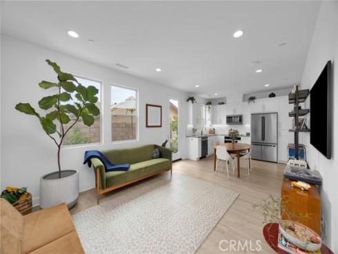 17544 Cameron 102 , Huntington Beach, CA