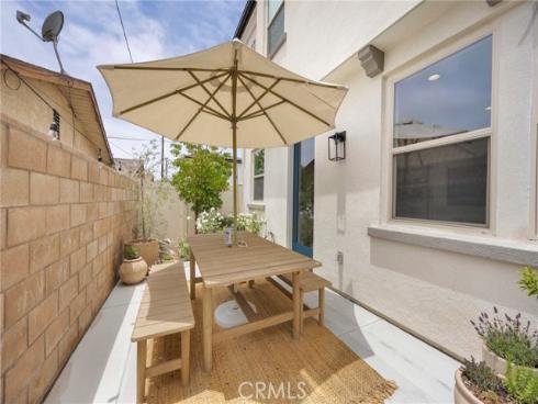 17544 Cameron 102 , Huntington Beach, CA