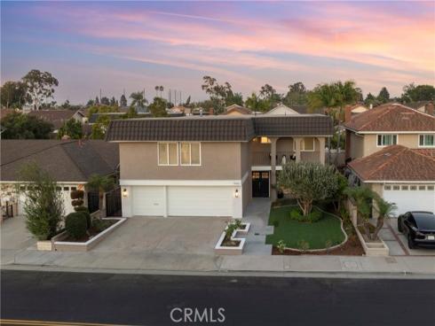 15662 Dawson , Huntington Beach, CA