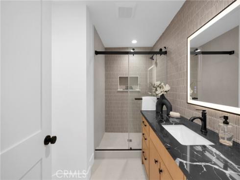 15662 Dawson , Huntington Beach, CA