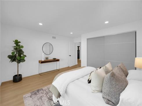 15662 Dawson , Huntington Beach, CA