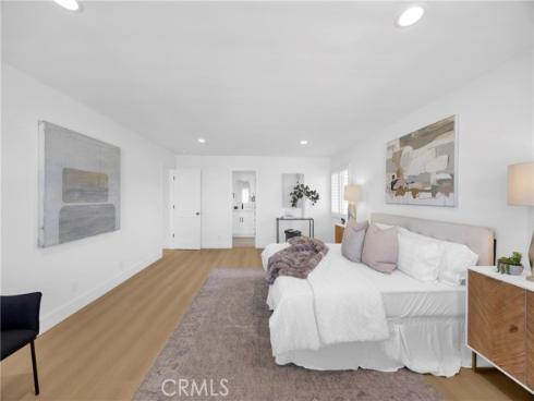 15662 Dawson , Huntington Beach, CA