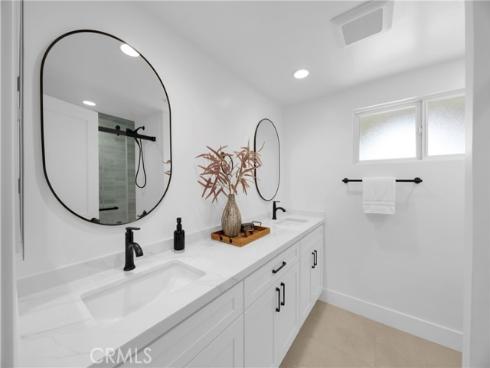 15662 Dawson , Huntington Beach, CA