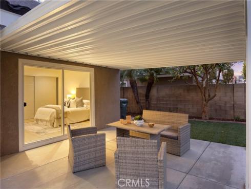 15662 Dawson , Huntington Beach, CA