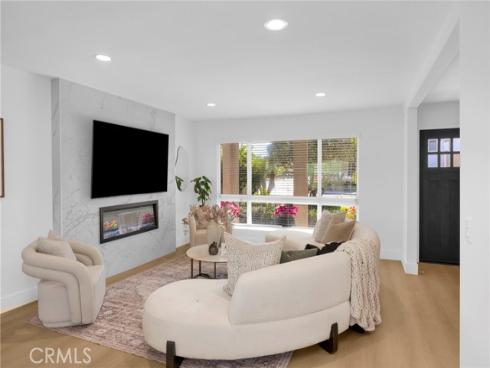 15662 Dawson , Huntington Beach, CA