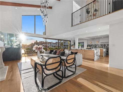 16861 Edgewater , Huntington Beach, CA