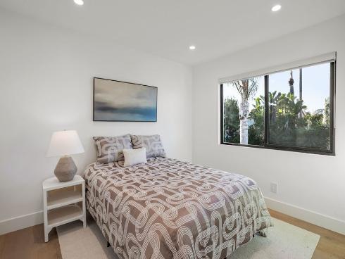 8711 Larkport Drive, Huntington Beach, CA