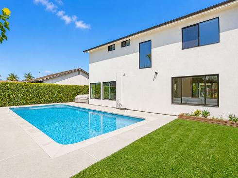 8711 Larkport Drive, Huntington Beach, CA