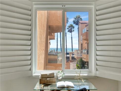 2000  Pacific Coast  203  Highway, Huntington Beach, CA