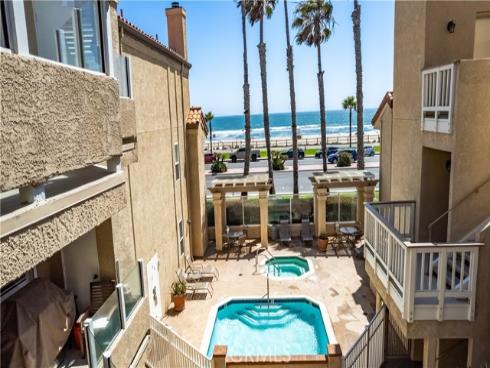 2000  Pacific Coast  203  Highway, Huntington Beach, CA