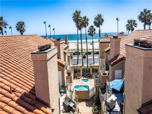 2000  Pacific Coast  203  Highway, Huntington Beach, CA