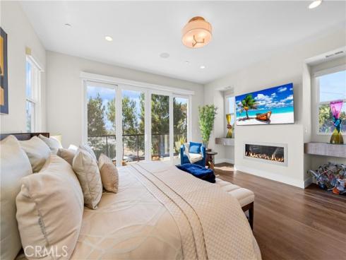 621 Frankfort Avenue, Huntington Beach, CA