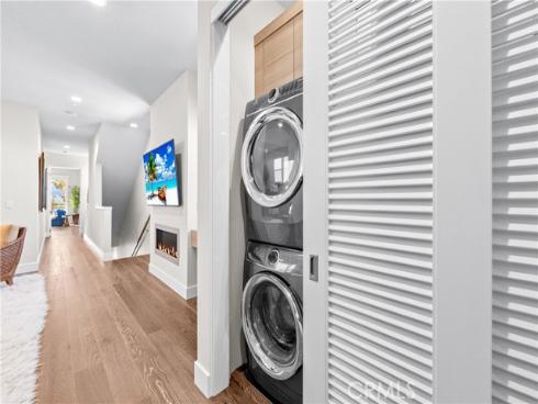 621 Frankfort Avenue, Huntington Beach, CA