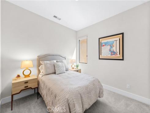 621 Frankfort Avenue, Huntington Beach, CA