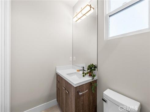 621 Frankfort Avenue, Huntington Beach, CA