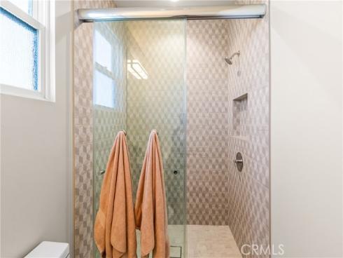 621 Frankfort Avenue, Huntington Beach, CA