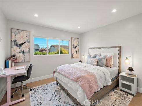 9072 Niguel Circle, Huntington Beach, CA