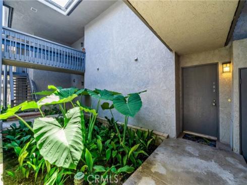 16932 Pacific Coast Highway 102 , Huntington Beach, CA