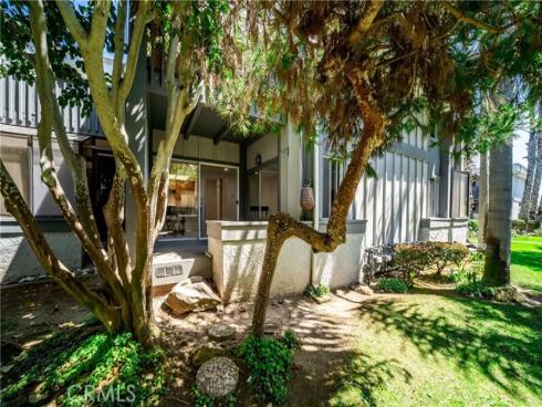 16932 Pacific Coast Highway 102 , Huntington Beach, CA