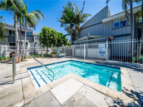 16932 Pacific Coast Highway 102 , Huntington Beach, CA