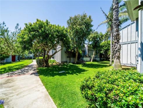16932 Pacific Coast Highway 102 , Huntington Beach, CA