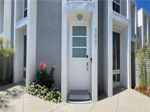 3981  Warner   Avenue, Huntington Beach, CA