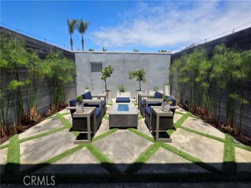3981 Warner Avenue, Huntington Beach, CA