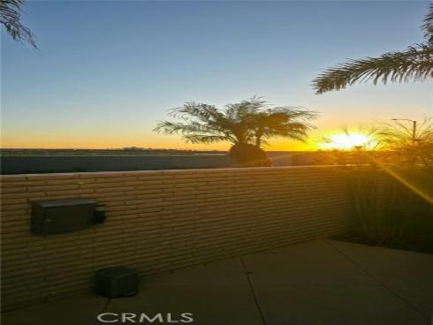 3981  Warner   Avenue, Huntington Beach, CA