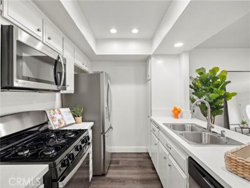 18683 Maplewood , Huntington Beach, CA