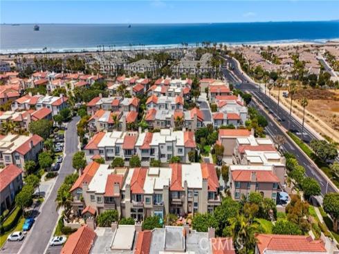 19239 Meadowood Cir , Huntington Beach, CA