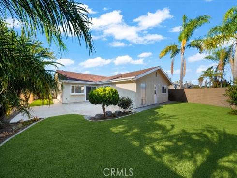 8612  Bayonne  , Huntington Beach, CA