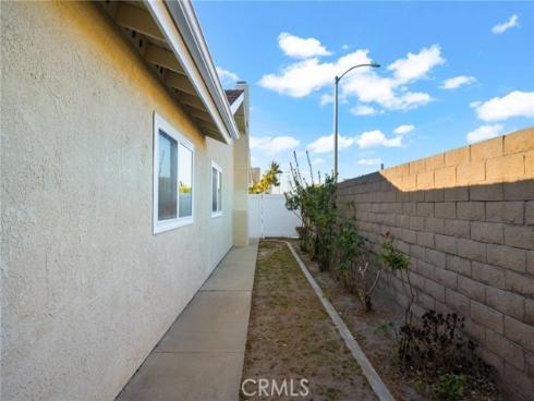 8612  Bayonne  , Huntington Beach, CA
