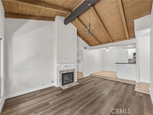 21372 Brookhurst , Huntington Beach, CA