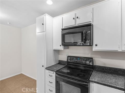 21372 Brookhurst , Huntington Beach, CA