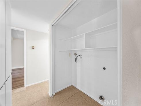 21372 Brookhurst , Huntington Beach, CA