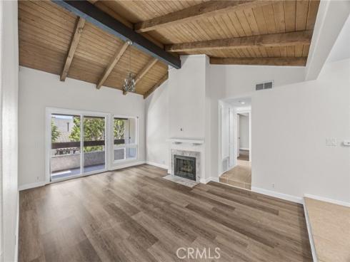 21372 Brookhurst , Huntington Beach, CA