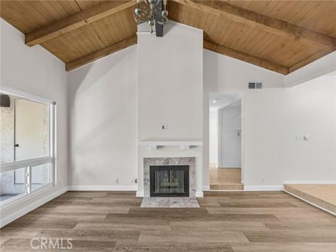 21372 Brookhurst , Huntington Beach, CA