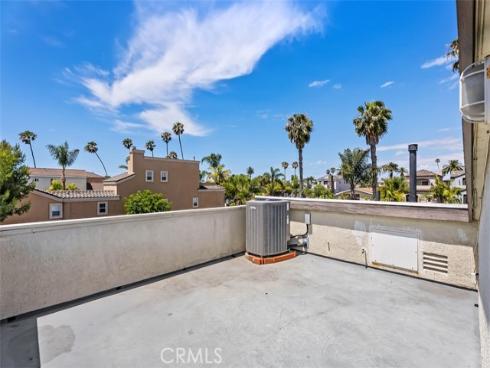 320 7th , Huntington Beach, CA